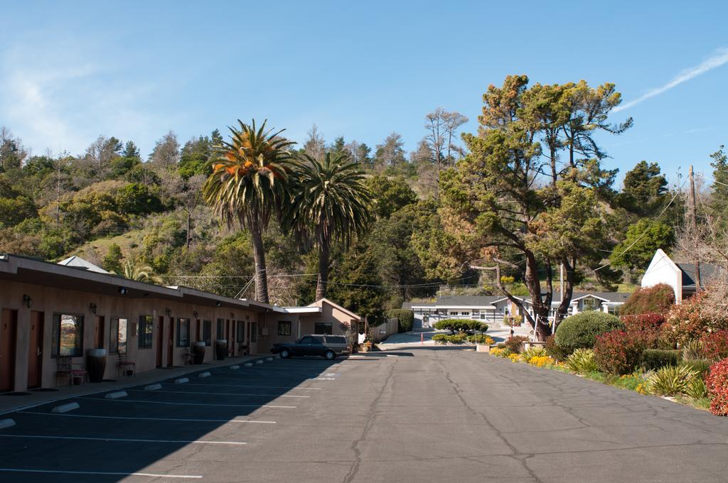 Cambria Palms Motel Buitenkant foto